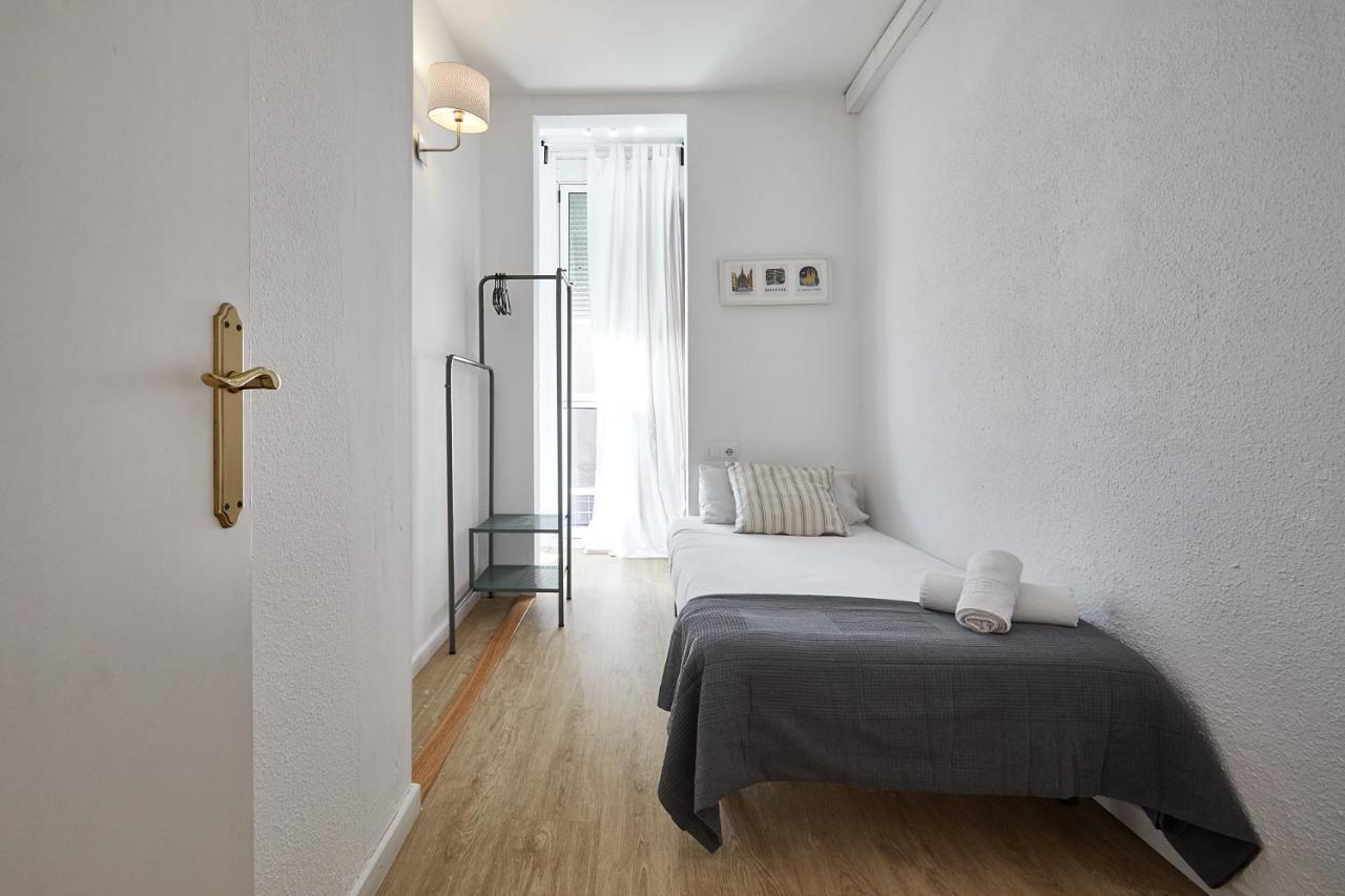 Bbarcelona Clot Apartments Экстерьер фото