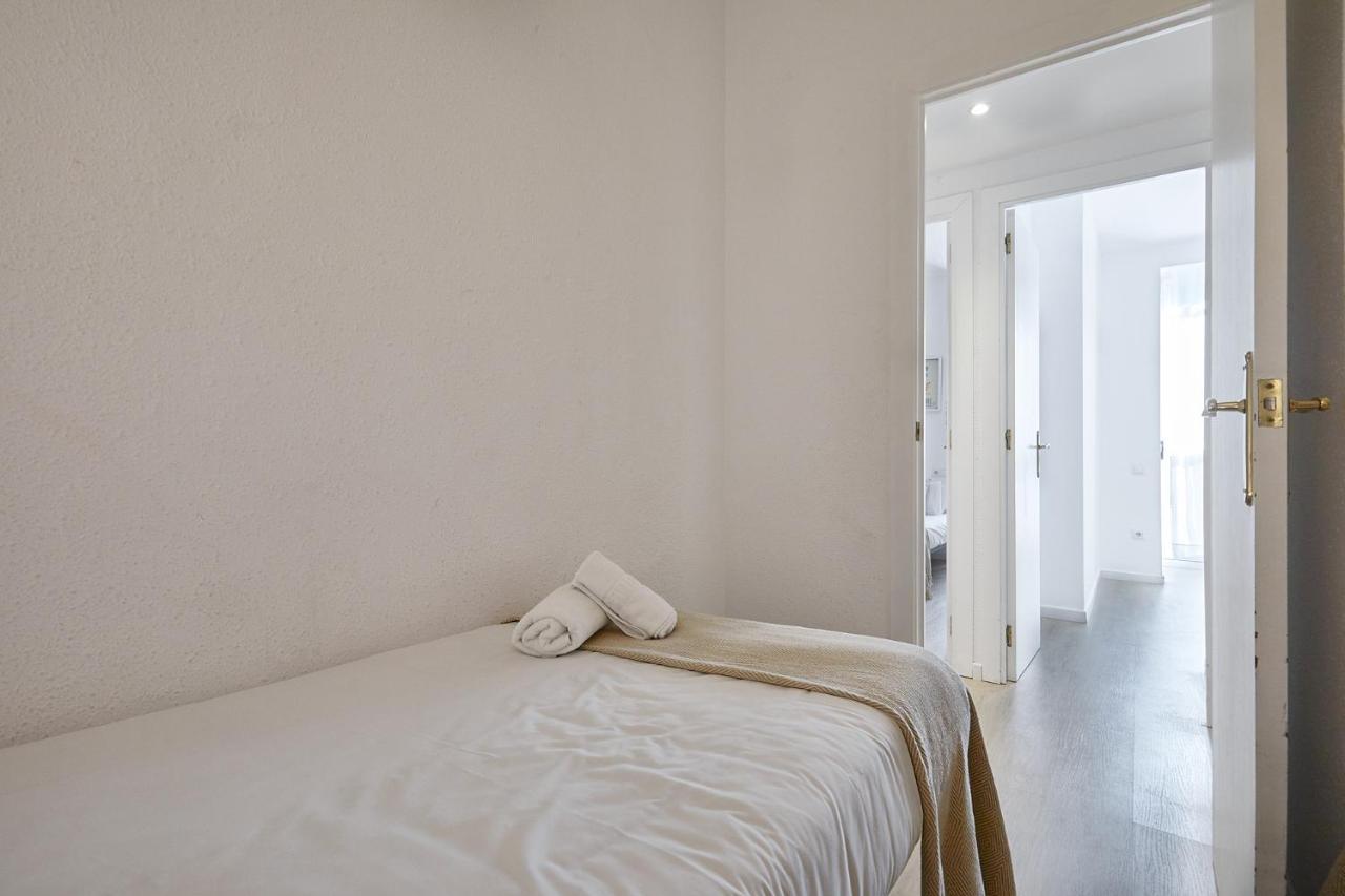 Bbarcelona Clot Apartments Экстерьер фото