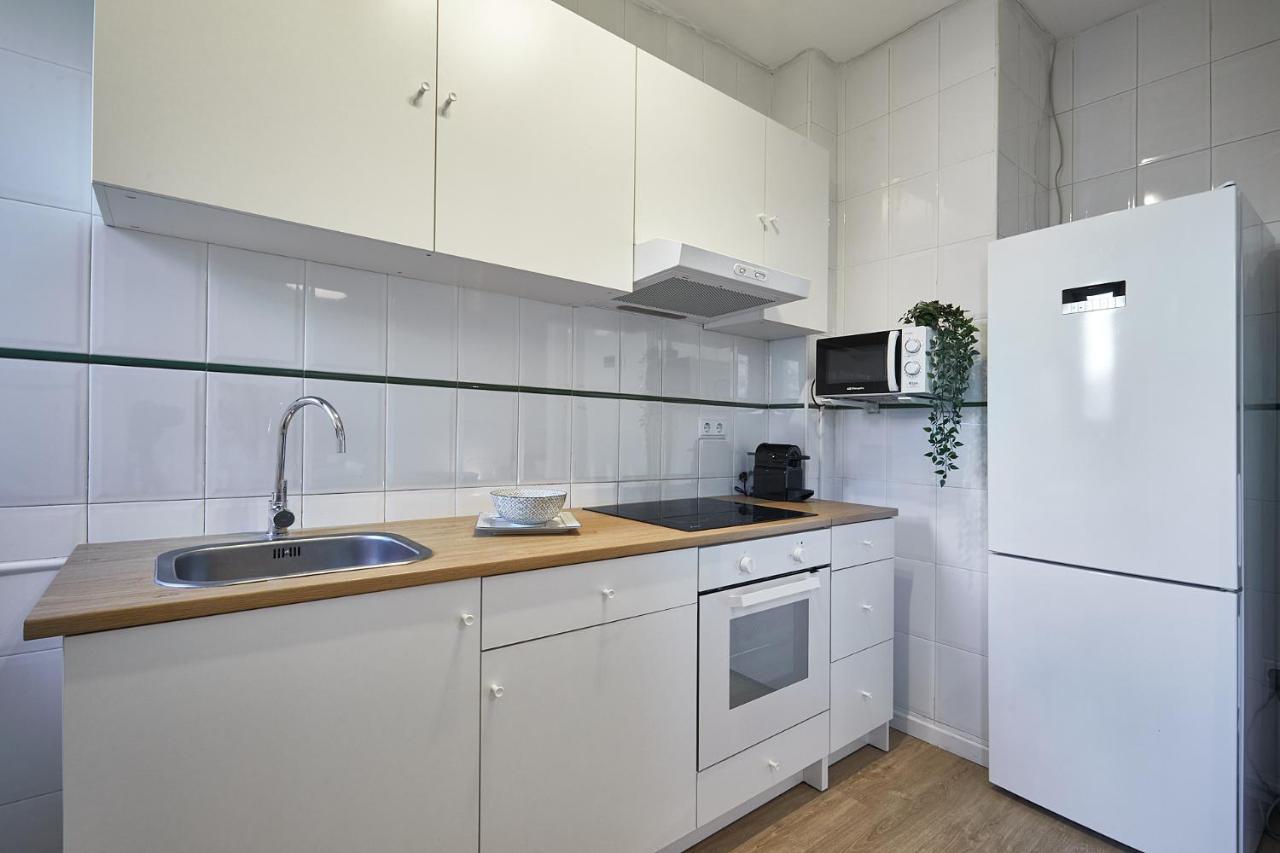 Bbarcelona Clot Apartments Экстерьер фото