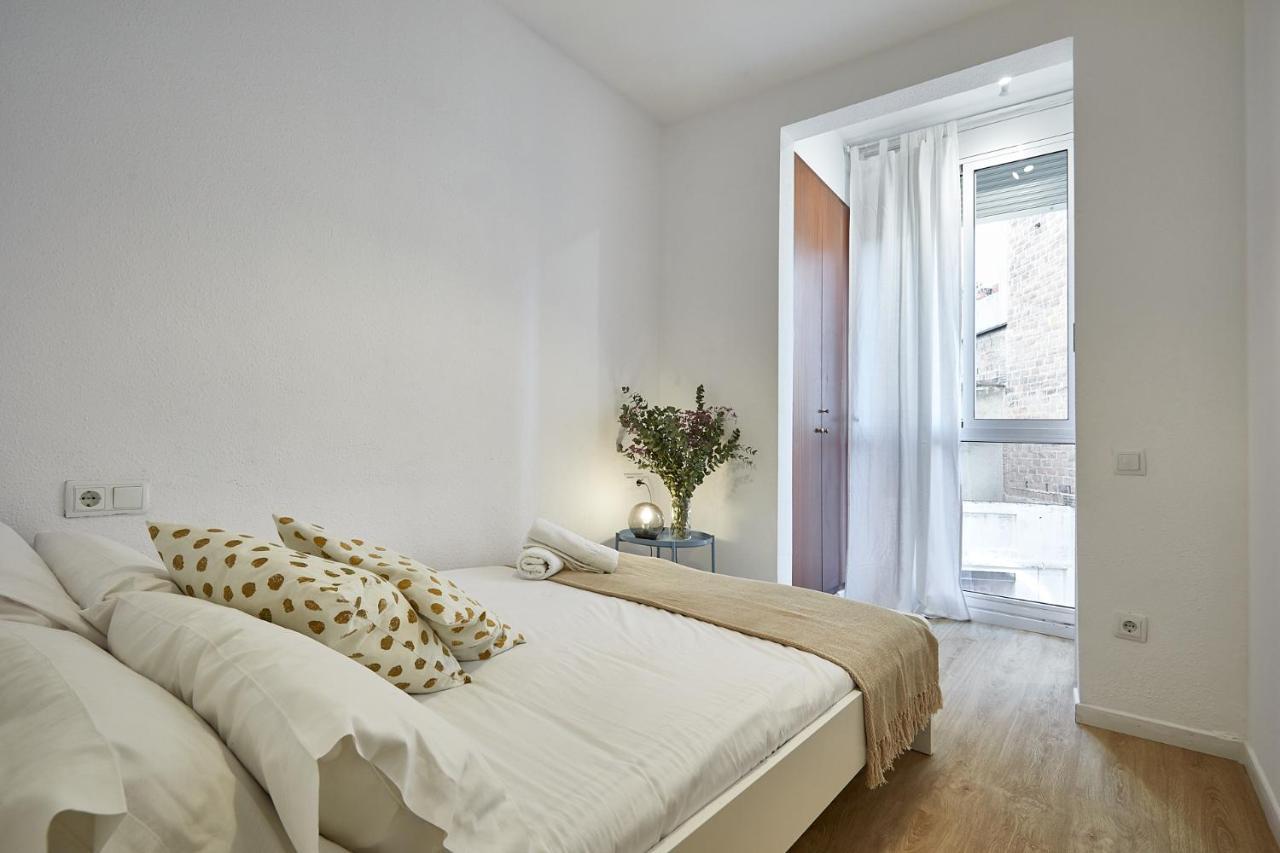 Bbarcelona Clot Apartments Экстерьер фото