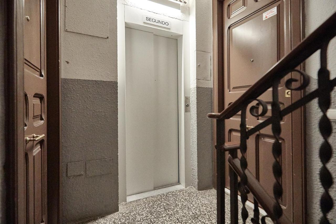 Bbarcelona Clot Apartments Экстерьер фото